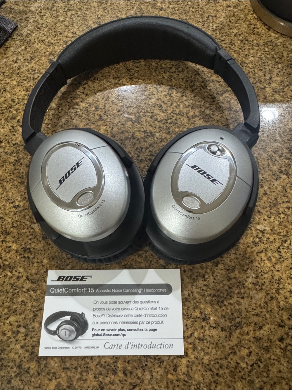 Bose QuietComfort 15 Headphones - Silver and Black